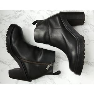 Dr. Marten Magdalena Leather Heeled Chelsea Boot